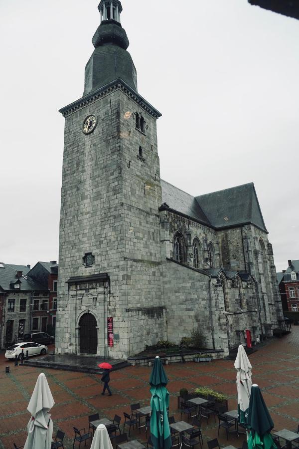 Le Clocher - Residence Le Cercle Marche-en-Famenne Eksteriør bilde